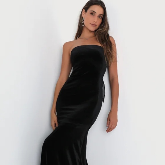 Memorizing elegance black velvet lulus dress - Picture 1 of 3